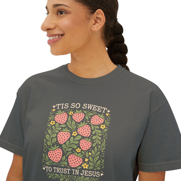 Women's Boxy Tee 'Tis So Sweet to Trust in Jesus'
